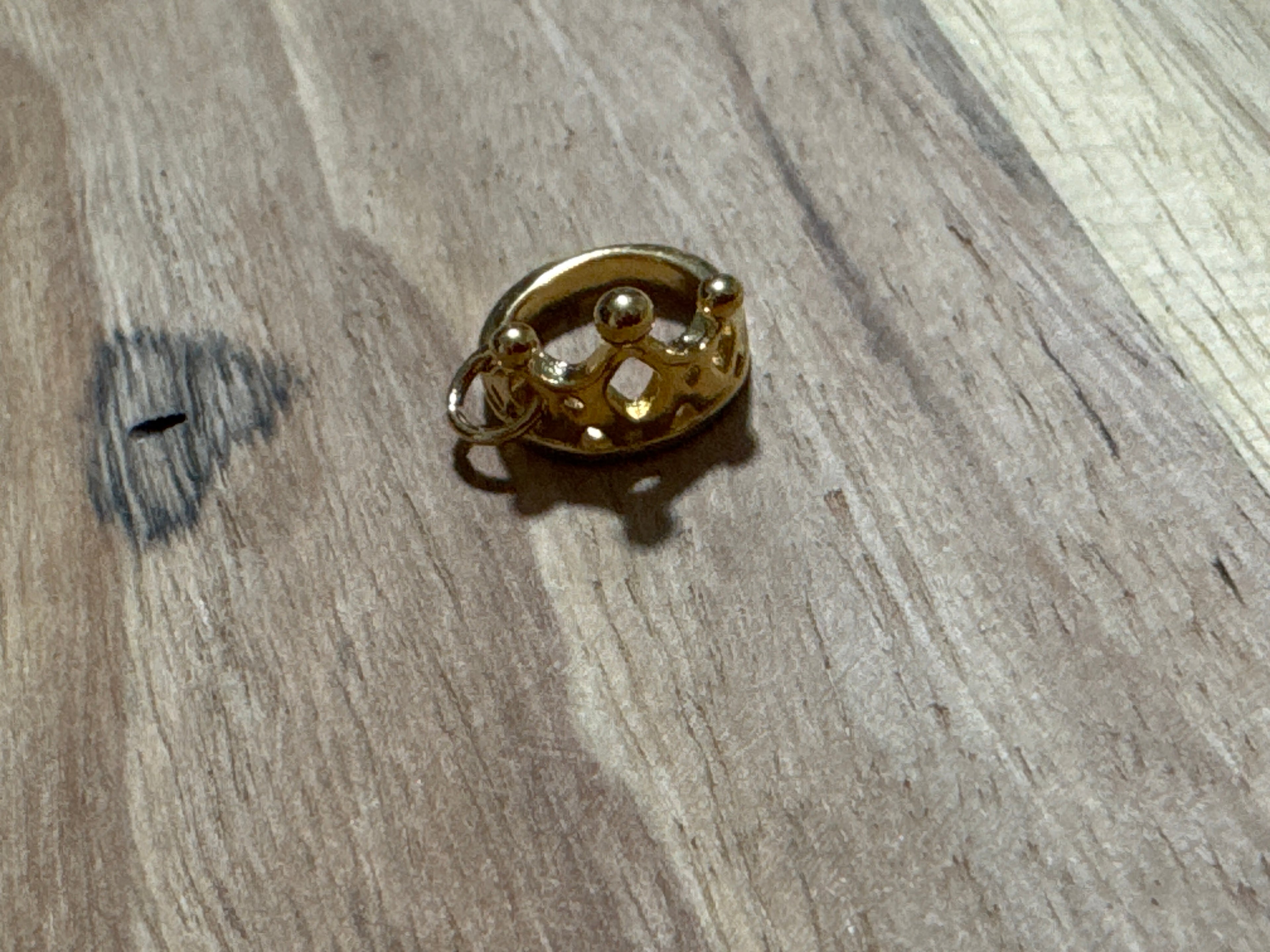Charms couronne