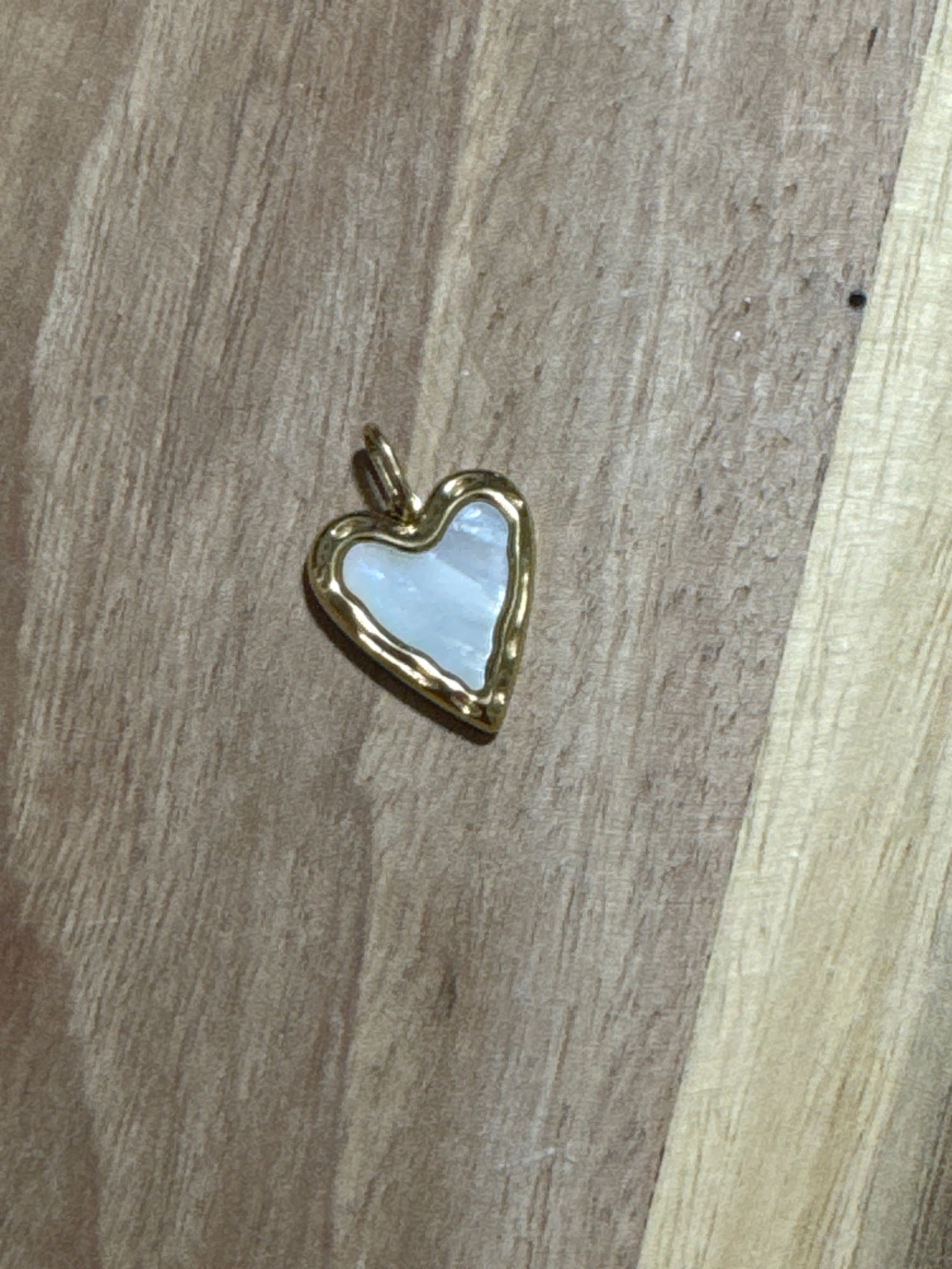 Charms cœur nacré
